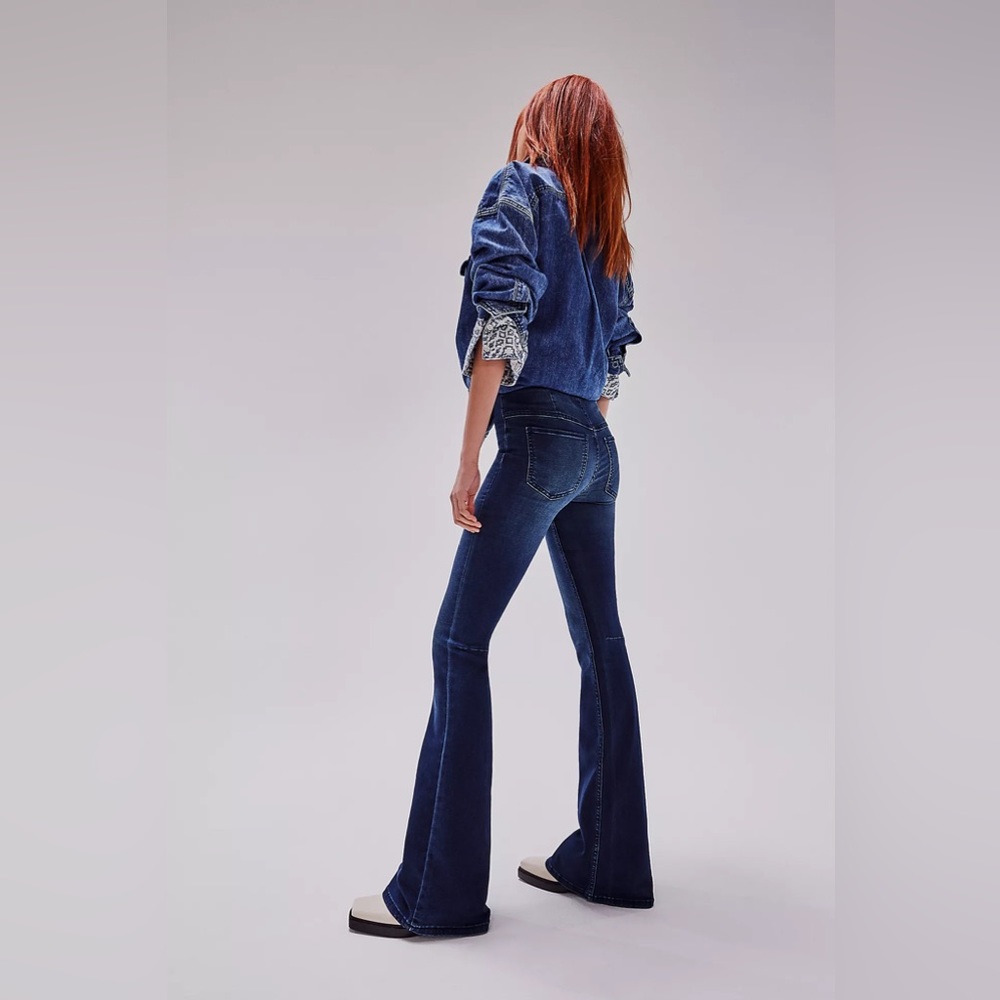 𝓯𝓹 Free People ~ We The Free Penny Pull-On Flare Jeans